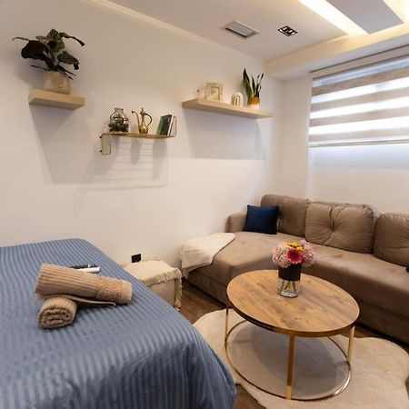 Bonsai Apartment Нови пазар Екстериор снимка