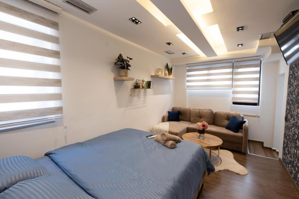 Bonsai Apartment Нови пазар Екстериор снимка