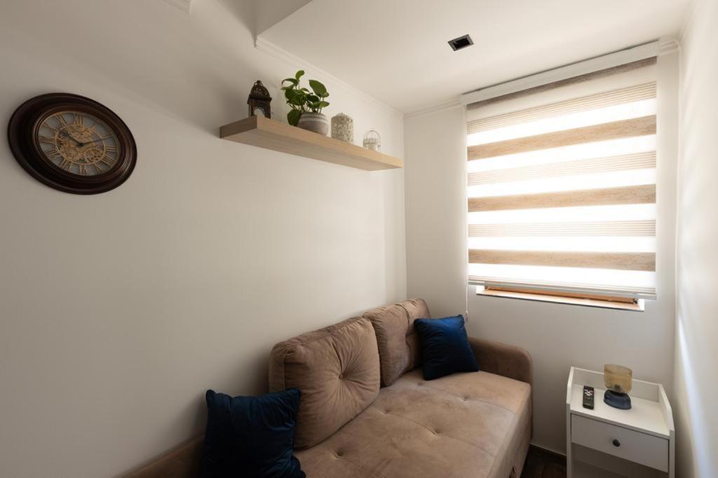 Bonsai Apartment Нови пазар Екстериор снимка